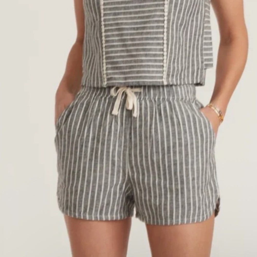 Marine Layer Women's Striped Beach Shorts Gray Cream XS